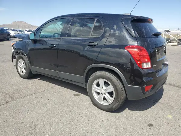 KL7CJKSB5LB087131 2020 CHEVROLET TRAX - Image 2