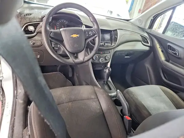 KL7CJKSB5LB088893 2020 CHEVROLET TRAX - Image 8