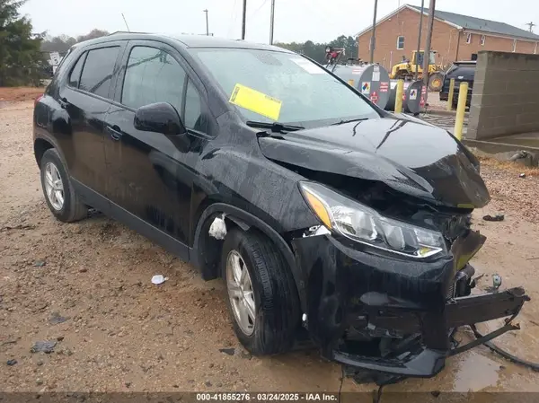 KL7CJKSB5LB321008 2020 CHEVROLET TRAX - Image 1