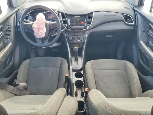 KL7CJKSB5LB323082 2020 CHEVROLET TRAX - Image 8