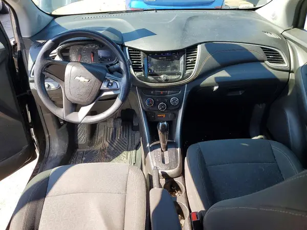 KL7CJKSB5LB326824 2020 CHEVROLET TRAX - Image 8