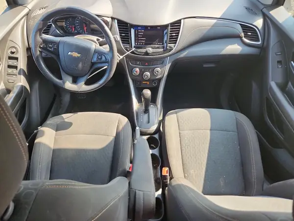 KL7CJKSB5LB327052 2020 CHEVROLET TRAX - Image 8