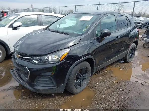 KL7CJKSB5LB328251 2020 CHEVROLET TRAX - Image 2