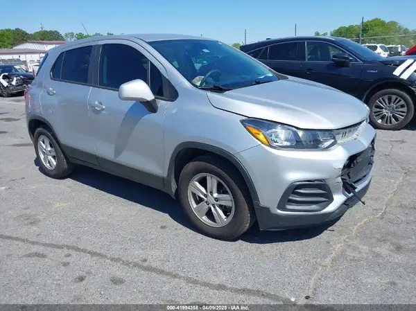 KL7CJKSB5LB329125 2020 CHEVROLET TRAX - Image 1