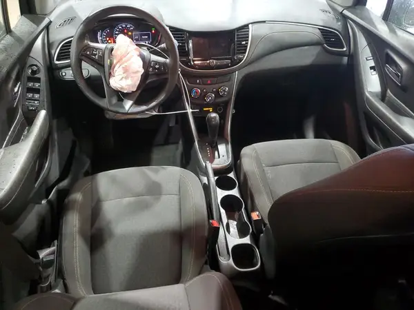 KL7CJKSB5LB330288 2020 CHEVROLET TRAX - Image 8