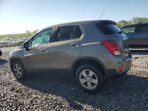 KL7CJKSB5LB336107 2020 CHEVROLET TRAX - Image 2
