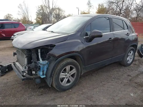 KL7CJKSB5LB346863 2020 CHEVROLET TRAX - Image 2