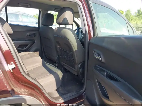 KL7CJKSB5LB347852 2020 CHEVROLET TRAX - Image 8