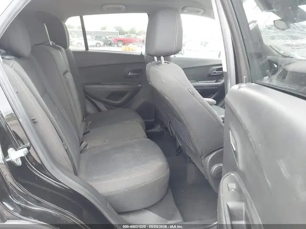 KL7CJKSB5MB306154 2021 CHEVROLET TRAX - Image 8