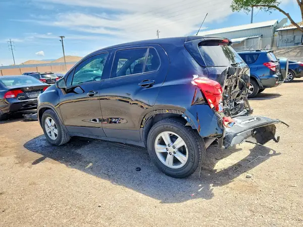 KL7CJKSB5MB310480 2021 CHEVROLET TRAX - Image 2