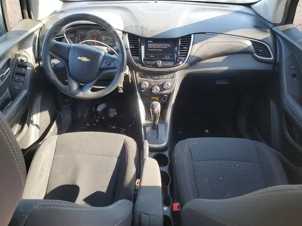 KL7CJKSB5MB313749 2021 CHEVROLET TRAX - Image 8