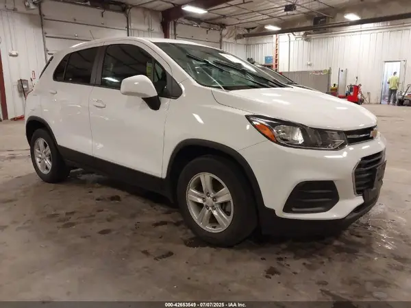 KL7CJKSB5MB319132 2021 CHEVROLET TRAX - Image 1