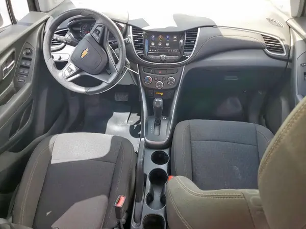 KL7CJKSB5MB320989 2021 CHEVROLET TRAX - Image 8
