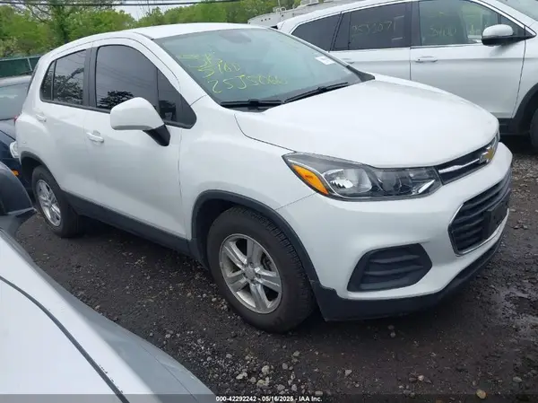 KL7CJKSB5MB327652 2021 CHEVROLET TRAX - Image 1
