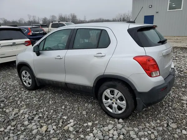 KL7CJKSB6GB504455 2016 CHEVROLET TRAX - Image 2