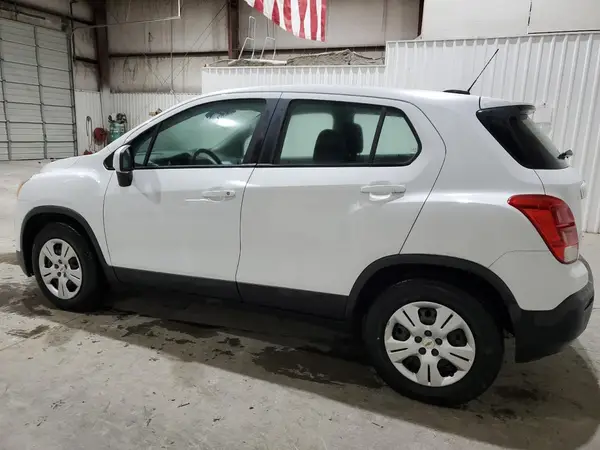 KL7CJKSB6GB515522 2016 CHEVROLET TRAX - Image 2