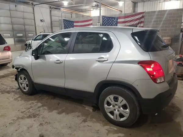 KL7CJKSB6GB536886 2016 CHEVROLET TRAX - Image 2