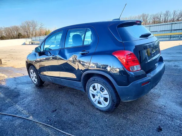 KL7CJKSB6GB545345 2016 CHEVROLET TRAX - Image 2