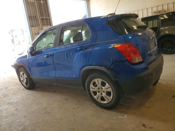 KL7CJKSB6GB647809 2016 CHEVROLET TRAX - Image 2