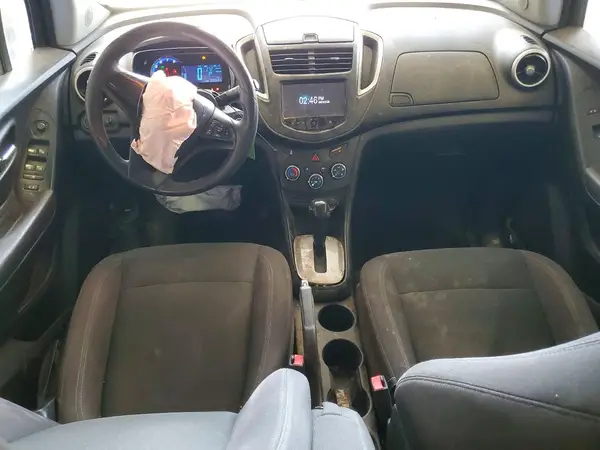 KL7CJKSB6GB647809 2016 CHEVROLET TRAX - Image 8