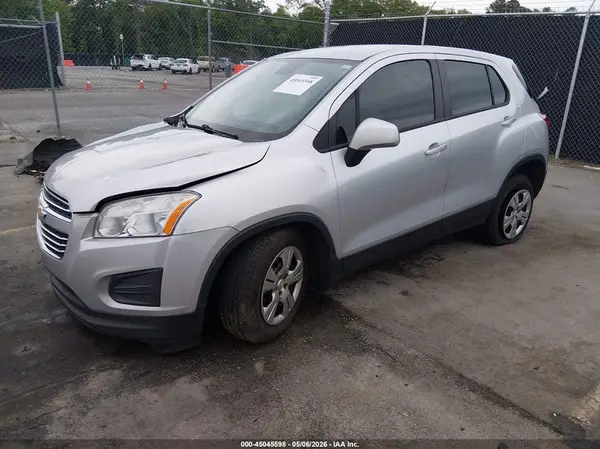 KL7CJKSB6GB650547 2016 CHEVROLET TRAX - Image 2