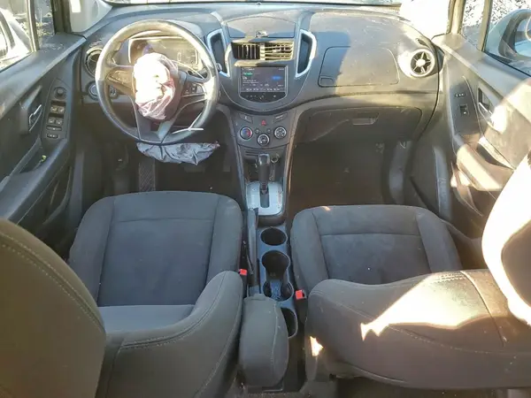 KL7CJKSB6GB684343 2016 CHEVROLET TRAX - Image 8