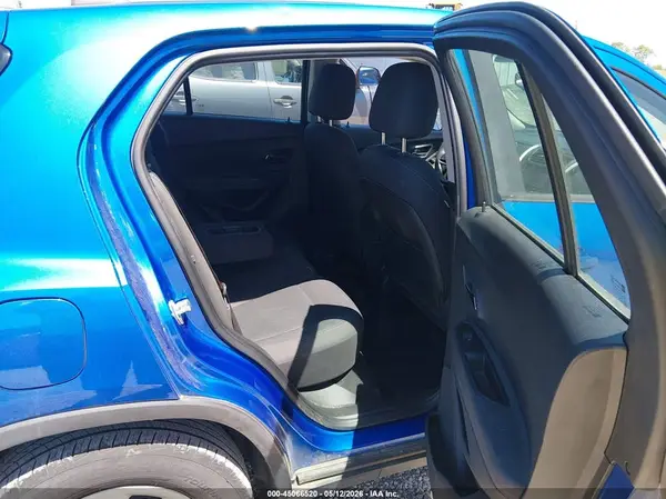 KL7CJKSB6GB734139 2016 CHEVROLET TRAX - Image 8