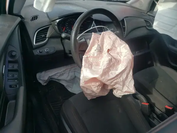 KL7CJKSB6HB090921 2017 CHEVROLET TRAX - Image 8