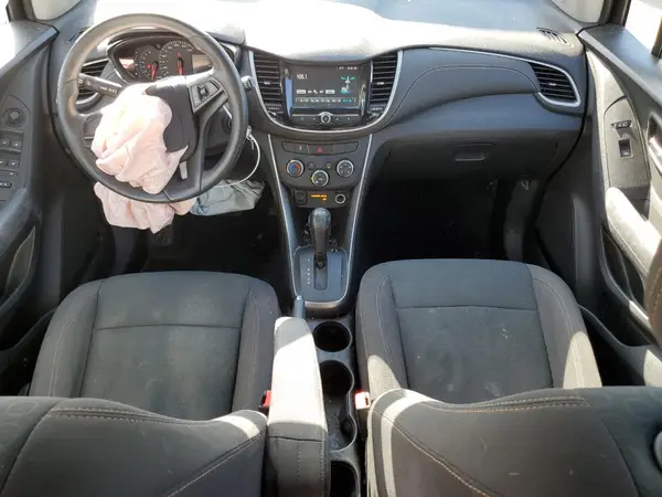 KL7CJKSB6HB130706 2017 CHEVROLET TRAX - Image 8
