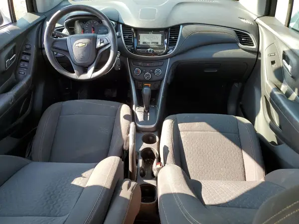 KL7CJKSB6HB236797 2017 CHEVROLET TRAX - Image 8