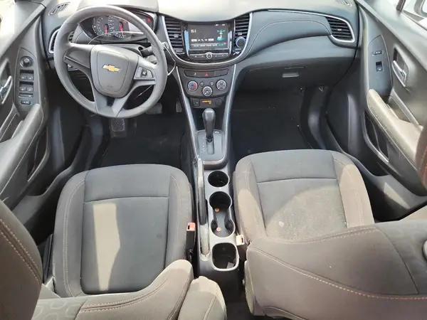 KL7CJKSB6HB243040 2017 CHEVROLET TRAX - Image 8