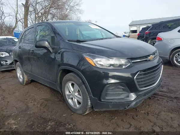 KL7CJKSB6LB019758 2020 CHEVROLET TRAX - Image 1