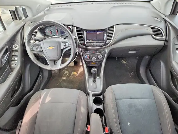KL7CJKSB6LB020506 2020 CHEVROLET TRAX - Image 8