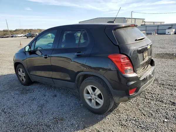 KL7CJKSB6LB035507 2020 CHEVROLET TRAX - Image 2
