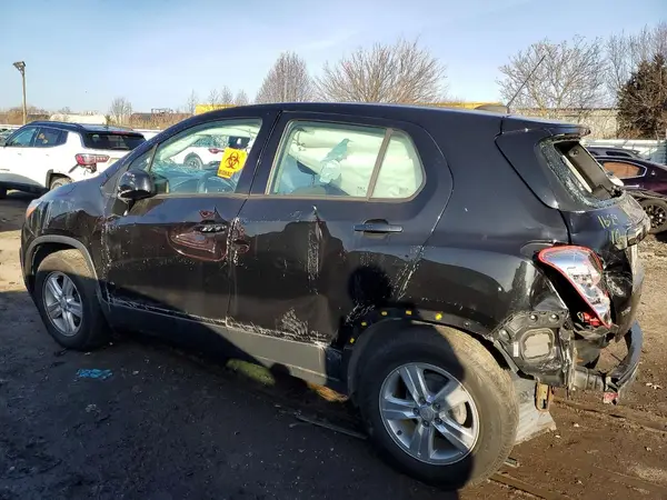 KL7CJKSB6LB041629 2020 CHEVROLET TRAX - Image 2