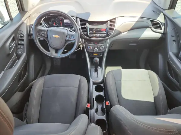 KL7CJKSB6LB052212 2020 CHEVROLET TRAX - Image 8