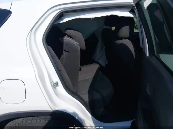 KL7CJKSB6LB061296 2020 CHEVROLET TRAX - Image 8