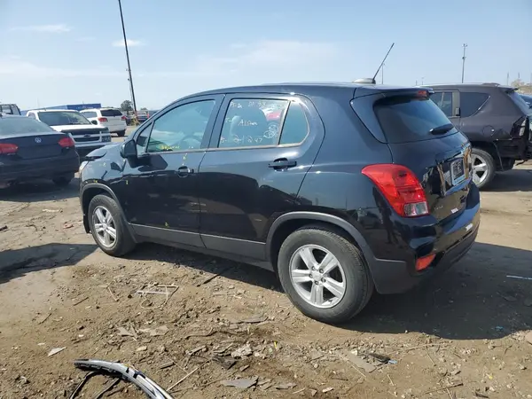 KL7CJKSB6LB085663 2020 CHEVROLET TRAX - Image 2