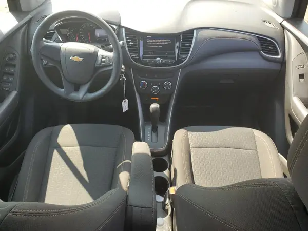 KL7CJKSB6LB085663 2020 CHEVROLET TRAX - Image 8