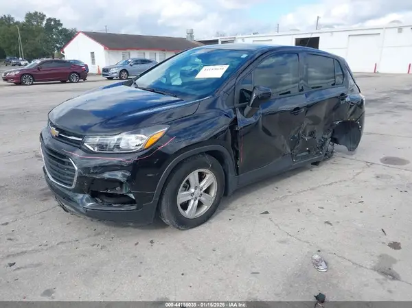 KL7CJKSB6LB089681 2020 CHEVROLET TRAX - Image 2