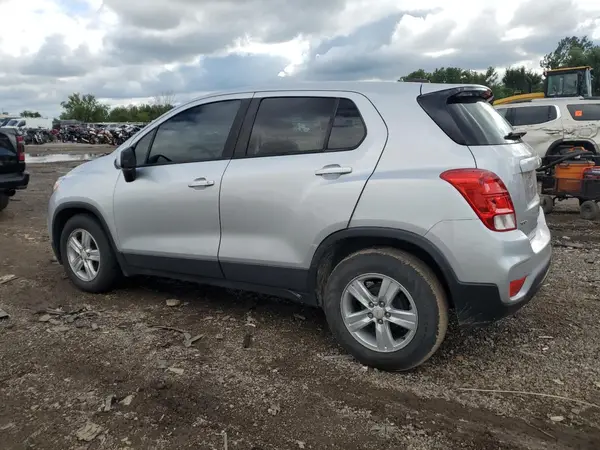KL7CJKSB6LB314777 2020 CHEVROLET TRAX - Image 2