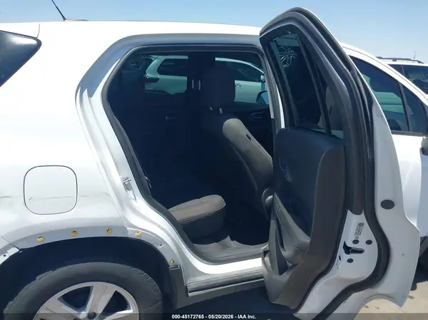 KL7CJKSB6LB315797 2020 CHEVROLET TRAX - Image 8