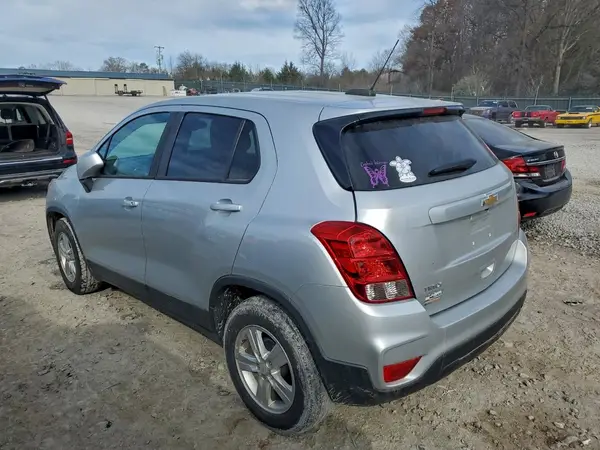 KL7CJKSB6LB329442 2020 CHEVROLET TRAX - Image 2