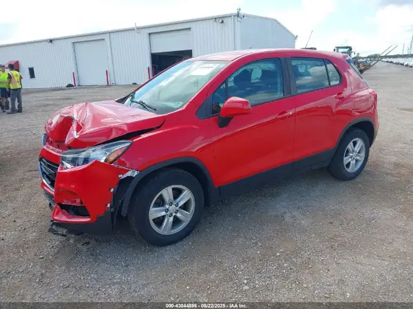 KL7CJKSB6LB334382 2020 CHEVROLET TRAX - Image 2