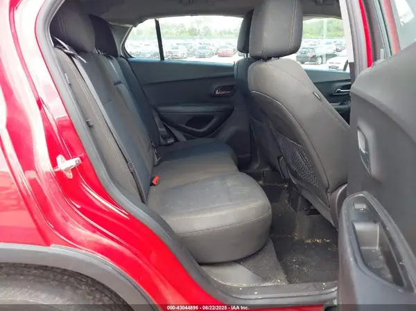 KL7CJKSB6LB334382 2020 CHEVROLET TRAX - Image 8