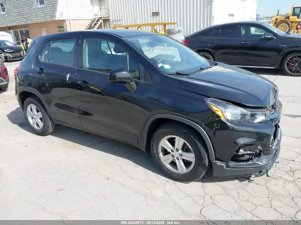 KL7CJKSB6LB337234 2020 CHEVROLET TRAX - Image 1