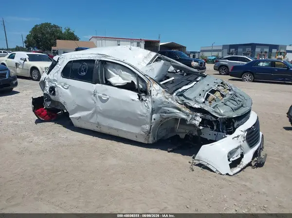 KL7CJKSB6LB339792 2020 CHEVROLET TRAX - Image 1