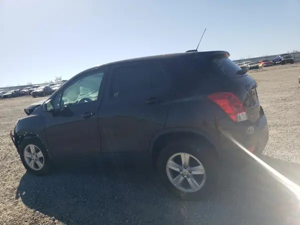 KL7CJKSB6LB341851 2020 CHEVROLET TRAX - Image 2