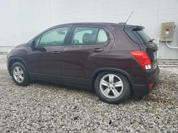 KL7CJKSB6LB342515 2020 CHEVROLET TRAX - Image 2