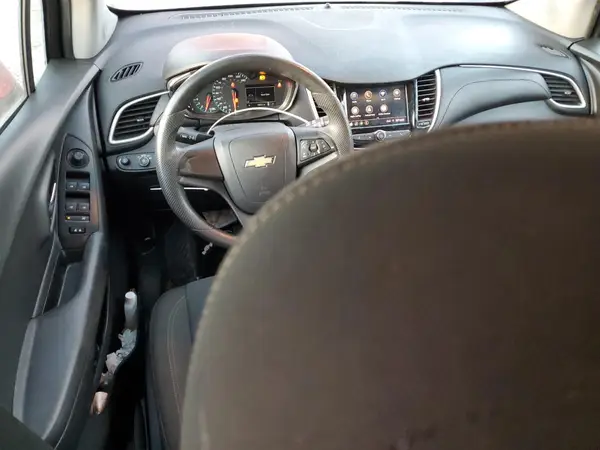 KL7CJKSB6LB345236 2020 CHEVROLET TRAX - Image 8